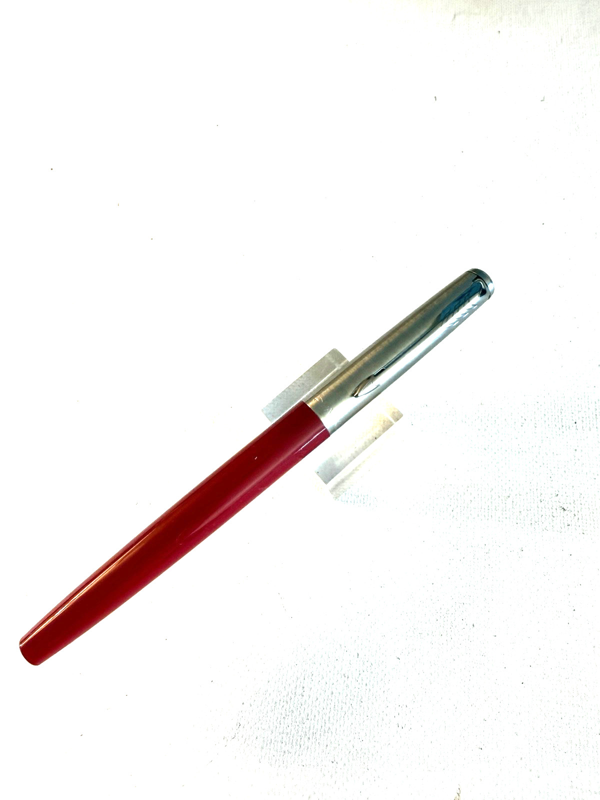 Modern dark red Parker Jotter Fountain pen, Medium nib. mint condition.