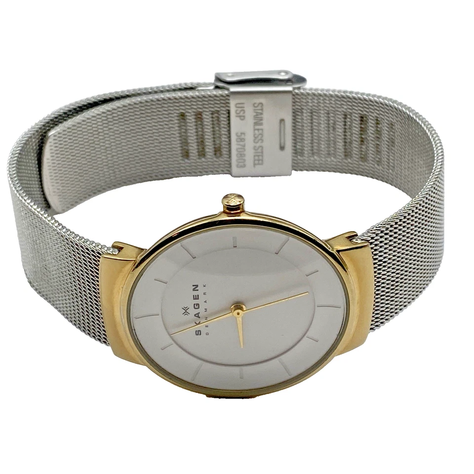 Skagen Denmark 32mm SKW2076 WR3ATM SS Band Gold Plated Bezel new batt Test works - Image 2 of 4