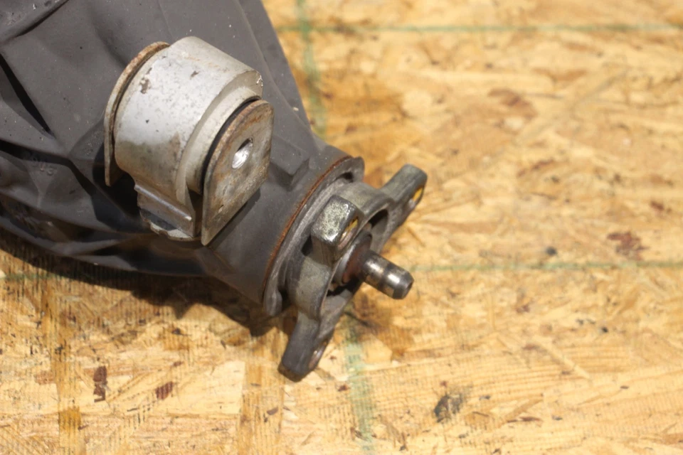 08-16 MERCEDES BENZ CLS 550 OEM W204 DIFERENCIAL TRASERO EJE PORTADOR A2093510205 Foto 3 de 4