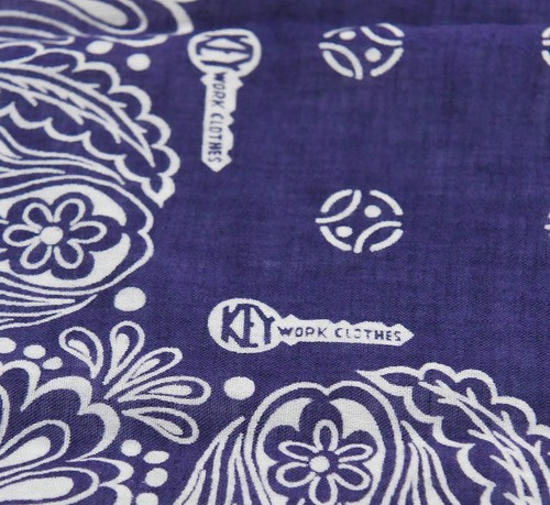 VINTAGE BLUE KEY THE NATION'S FINEST BANDANA HANDKERCHIEFS 17 1/2 IN X 17 1/2 IN - Picture 2 of 7