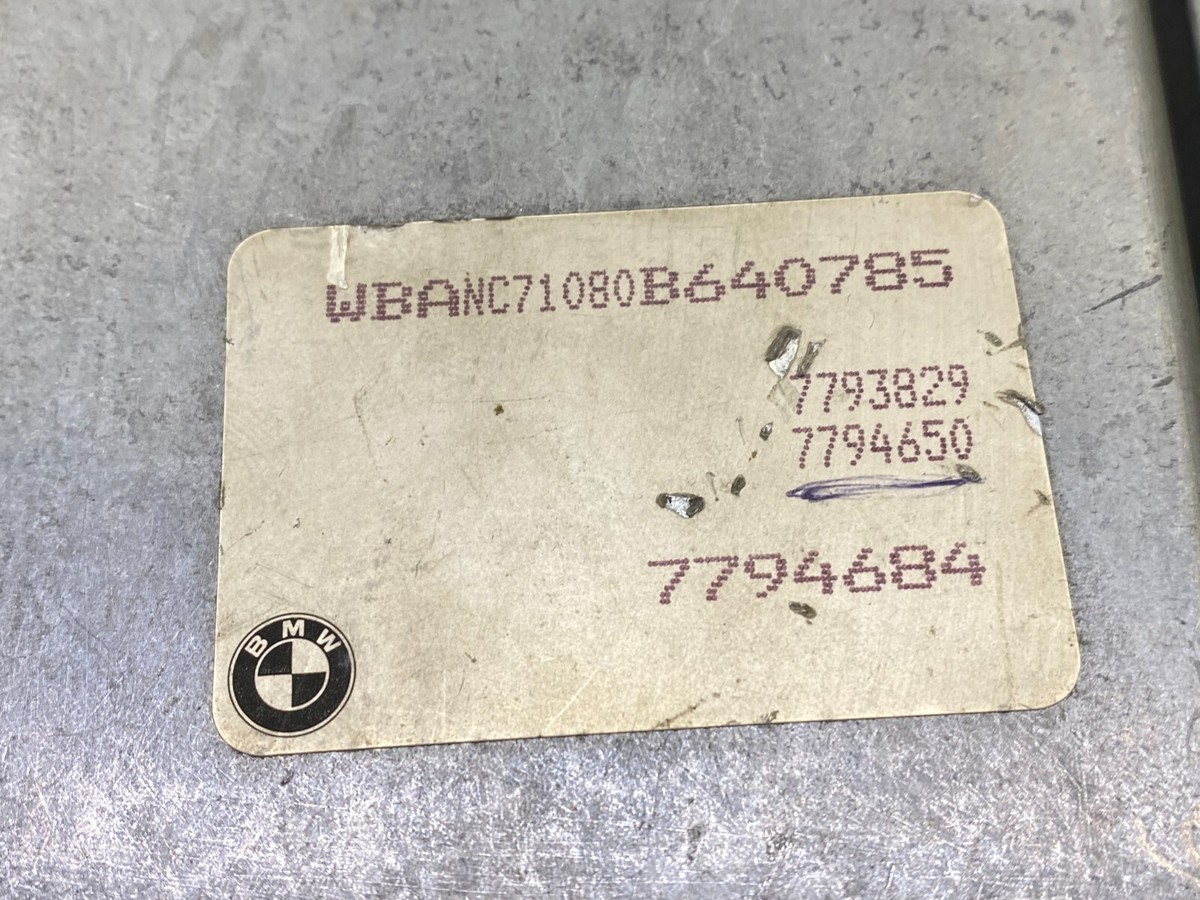 Bmw 5 Series E60 E61 Diesel Engine Control Module Unit ECU 