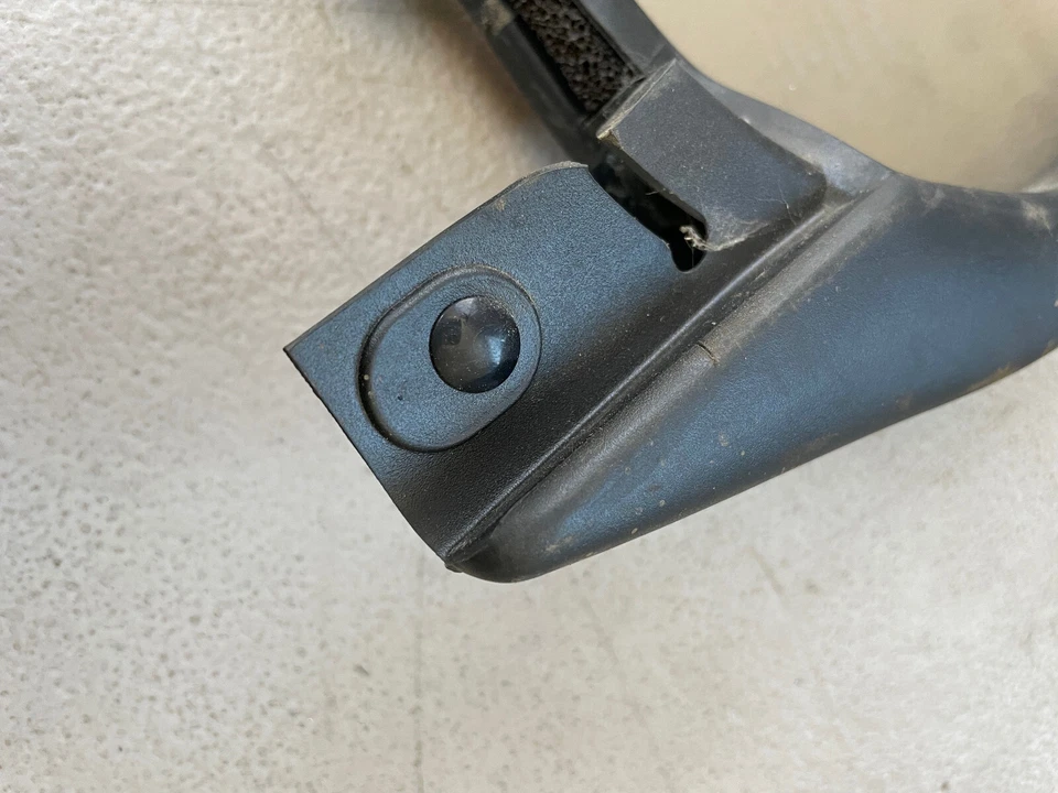 1995 Infiniti J30 RH Passenger Rear Quarter Window - Изображение 4 из 4