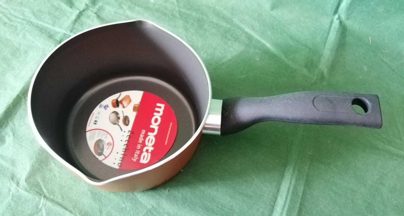 CASSERUOLA 1 MANICO BOLLILATE ZECCHINO CM.16 MONETA CON BECCO ANTIADERENTE