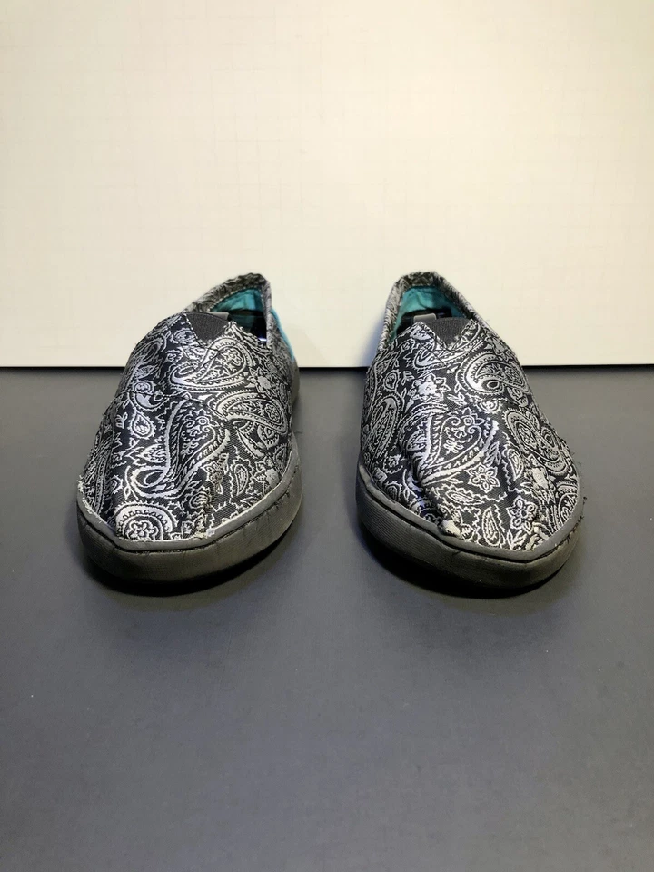 Toms Paisley Kid’s Black & Silver Slip On Shoes / Size 5 - Image 3 of 4