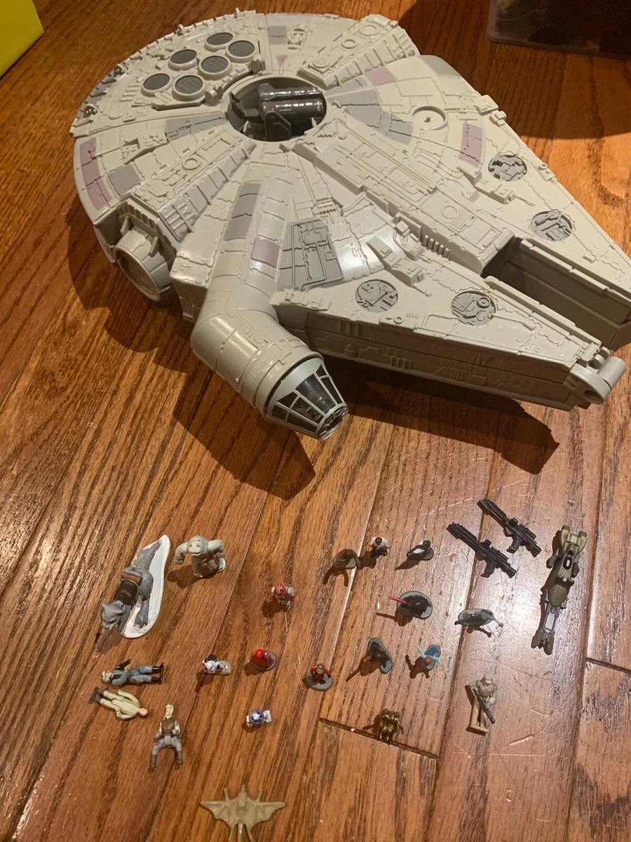 1995 Lewis Galoob Toys MicroMachines Star Wars Millennium Falcon With Figures