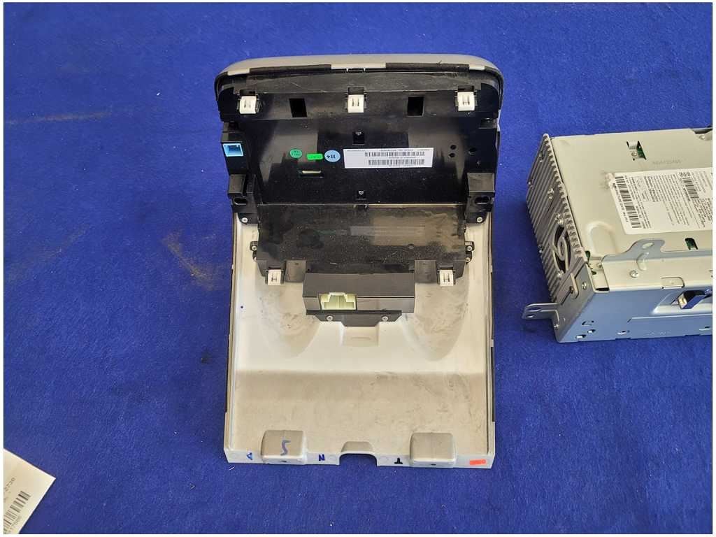 2015 Chevrolet Camaro 1LE SS Info Screen AM FM Radio Stereo Audio Receiver 2736