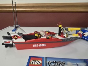 LEGO City: Fire Boat (60005) 100% Complete W/ Minifigures & Instruction Manuals