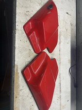 Cubierta de caja de batería de plástico Harley Davidson Road King Side roja usada
