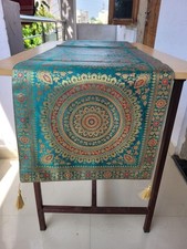 Camino de mesa largo de seda estampado mandala azul cielo para decoración de mesa de comedor 16x72""