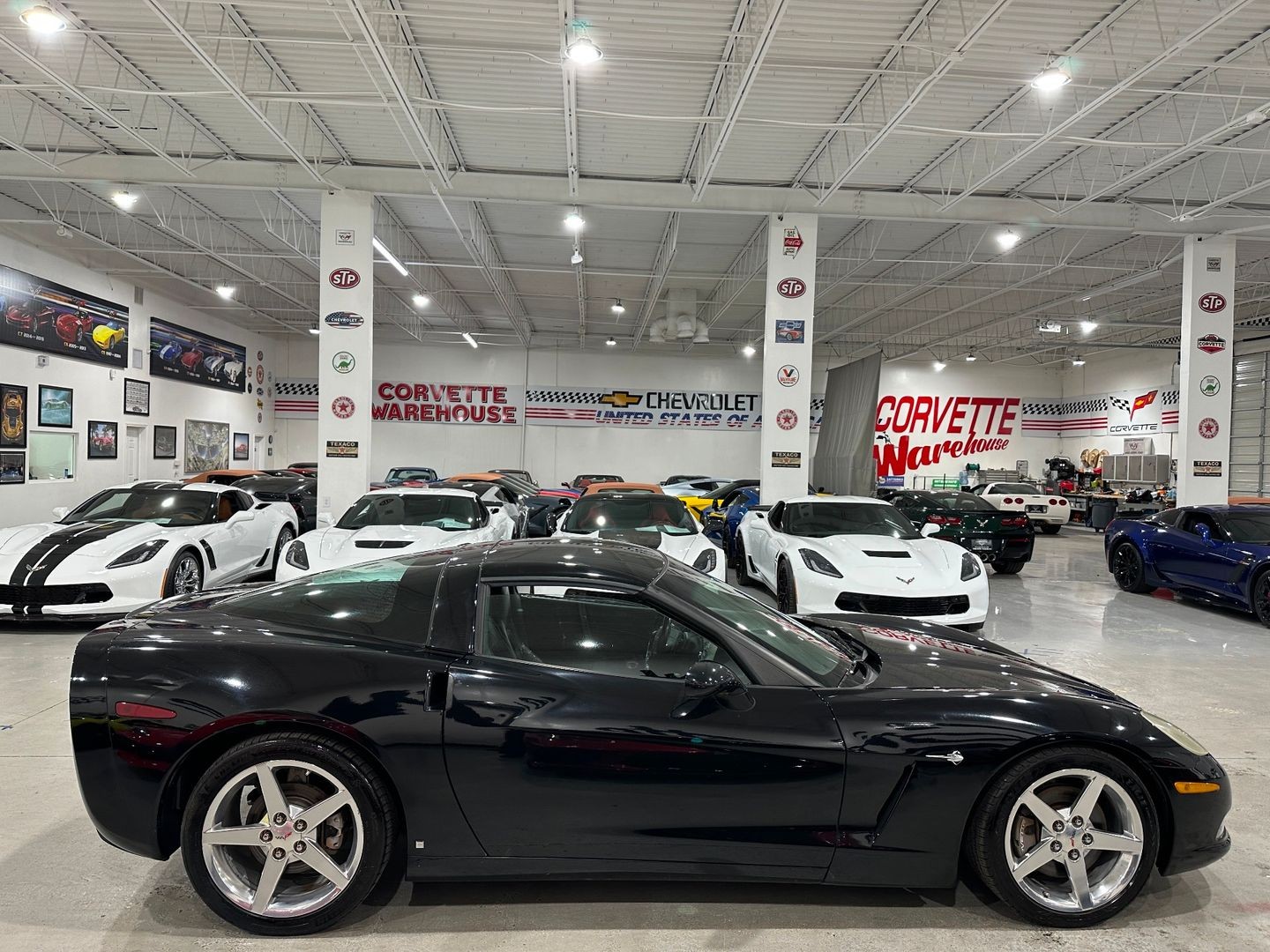 2005 [41U] Black Chevrolet Corvette   | C6 Corvette Photo 7
