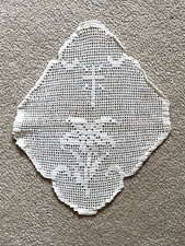 VINTAGE FLOWER AND CROSS FILET CROCHET DOILY