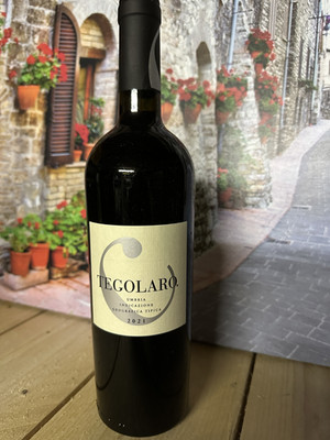 0,7l Tegolaro Rotwein Gebrüder Carini Umbrien Trasimeno aus Gastronomieauslösung