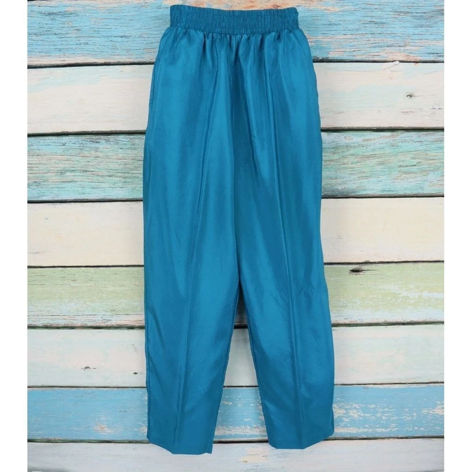 Calça de Moletom Leslie Fay Feminina Tamanho M Azul Cintilante Poli Elástico Bolsos na Cintura - Imagem 2 de 4