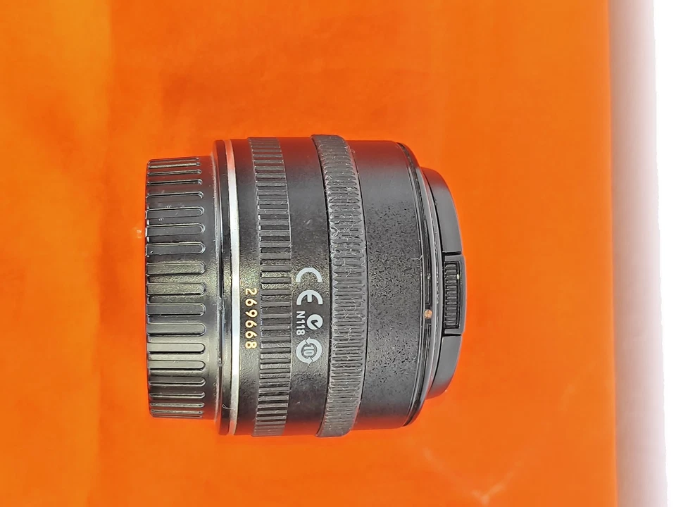 Canon EF 35mm f/2 Prime Lens — Fast Autofocus - Imagen 4 de 4