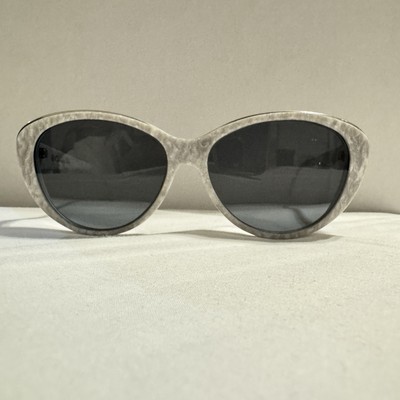 Christian Dior Cat Eye Sunglasses Diorbagatelle Vintage Christian Dior Dior Bagatelle Cat-Eye Sunglasses - Black  main image 2