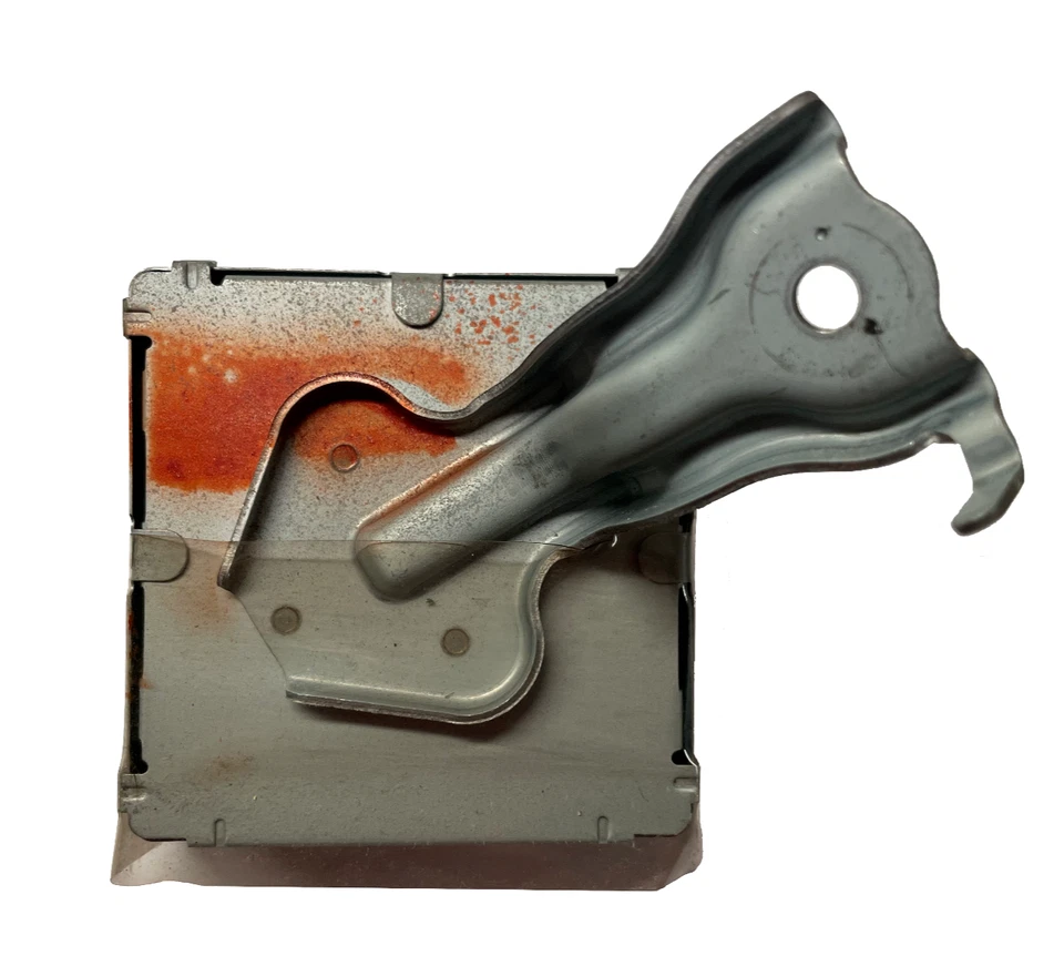 Genuine '01-'03 Sequoia Toyota TCU 4WD Control Module + Mount 89533-34020 - Image 4 of 4