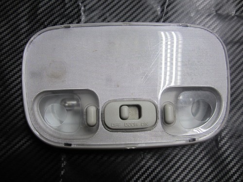 Mazda Premacy Innenbeleuchtung Leseleuchte B25F51310