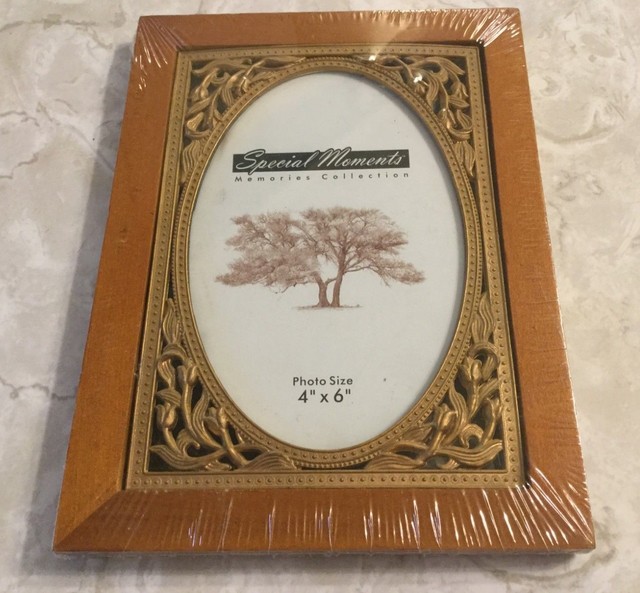 Greenbrier Special Moments Memories Collection 4x6 Photo Frame Wood w