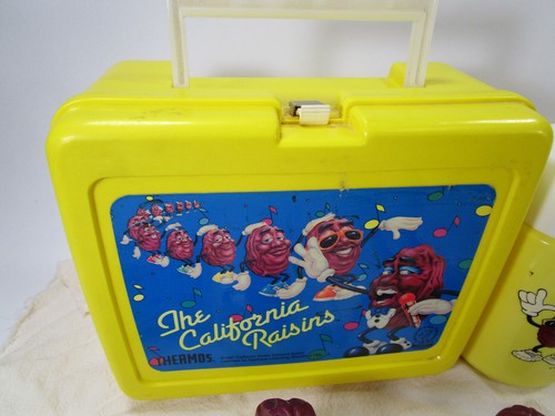 Huge Lot of Vintage California Raisins 1980s Toys and memorabilia Lunch Box - Picture 5 of 7