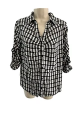 beach lunch lounge Black and White Cotton 3/4 Sleeve top. Size Medium