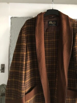 Vintage Onkaparinga Wool Australian Made Dressing Gown Vintage Onkaparinga Wool Australian Made Dressing Gown