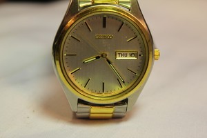 seiko luminous mens watches