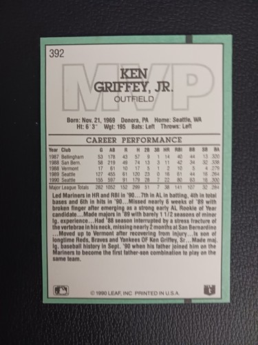 1990 Fleer Ken Griffey Jr Baseball Card Number 392 error card no dot