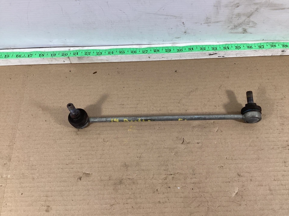 2012-2018 Volkswagen Beetle Front Left Driver Side Stabilizer Sway Bar Link OEM. - Image 3 of 4
