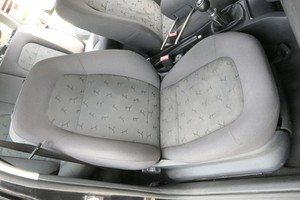 VW Caddy 3 2k Sitz Fahrersitz vorne links +rechts Beifahrersitz Sitzheizung