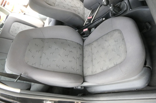 VW Caddy 3 2k Sitz Fahrersitz vorne links +rechts Beifahrersitz Sitzheizung