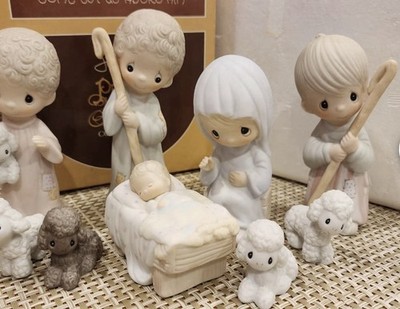 Precious Moments Nativity Figurines COME LET US ADORE HIM 1979 NO BOX