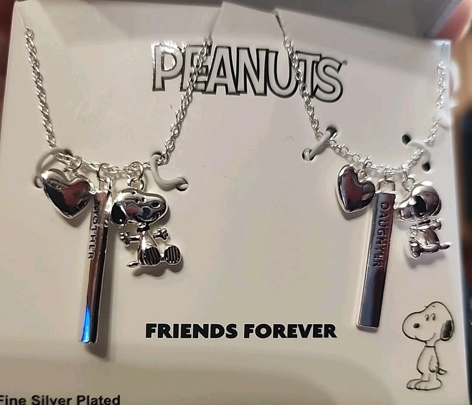 Juego de collar madre e hija Peanuts Snoopy Foto 2 de 2