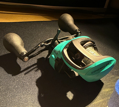 13 Fishing Concept TXZ Low Profile Baitcast Reel 7.5:1 Right Hand Teal/Black