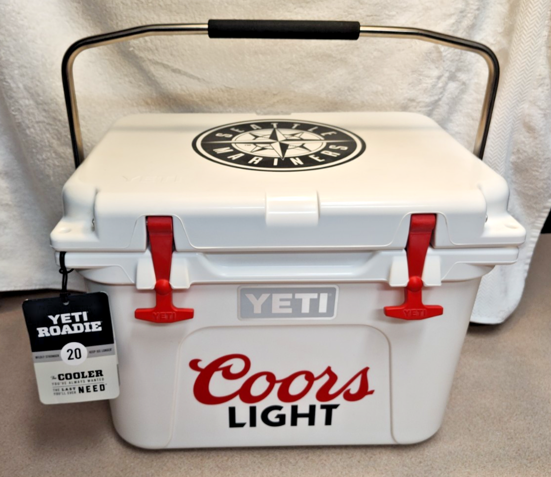 中古美品yeti roadie 20 cooler s-l1200.png