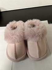 Little Girls Size 5 Faux Lined And Upper Slippers