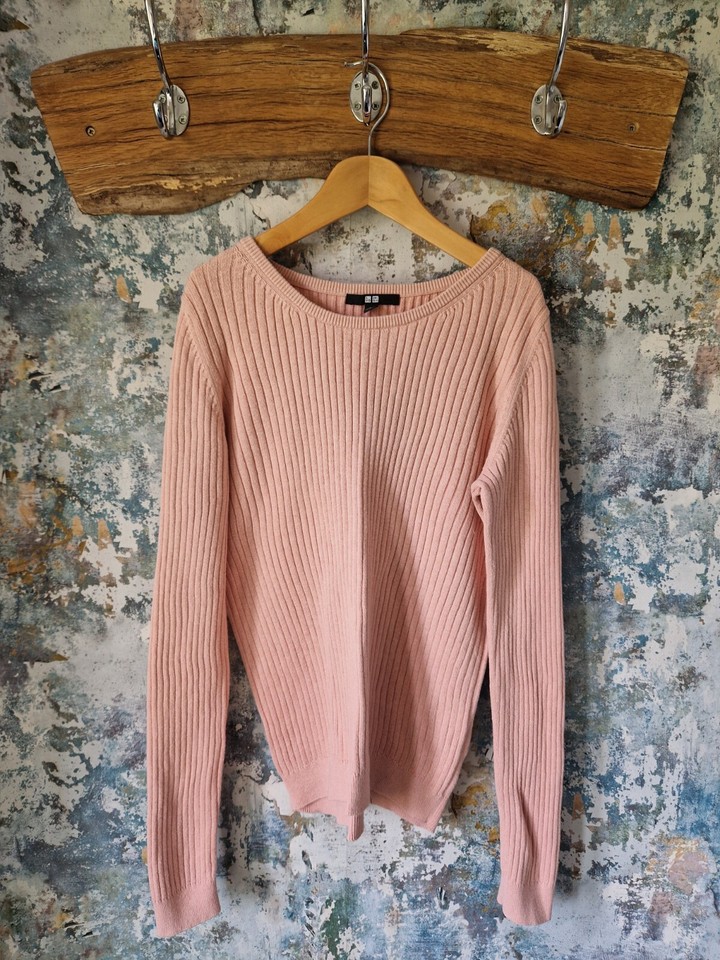BEAUTIFUL WOMENS BABY PINK UNIQLO SMART CASUAL RIBBED PATTERN KNITTED