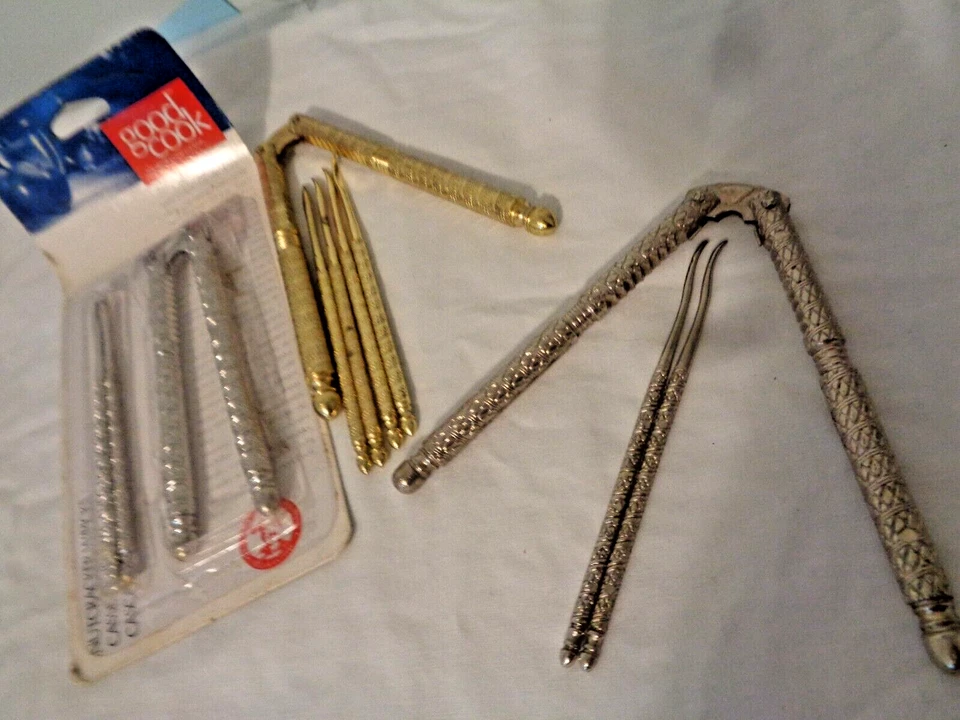 3 Sets of Nutcracker, 2 sets w/ 2 Picks by Good Cook & one Gold w 4 Picks by HMO - Image 4 of 4