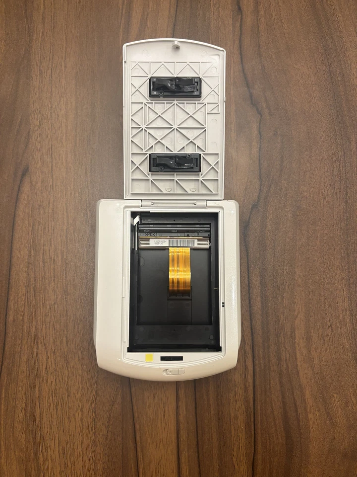 Fujifilm Instax Share SP-1 Smartphone Priner White Mobile UNTESTED FOR PARTS - Image 3 of 4