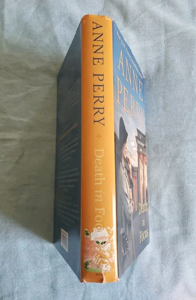 Elena Standish No1: Death in Focus: An Elena Standish роман Энн Перри HCDJ  - Изображение 3 из 4