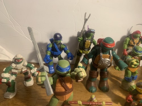 Teenage Mutant Ninja Turtles Figure Lot Of 19 Turtles TMNT - Picture 2 of 8