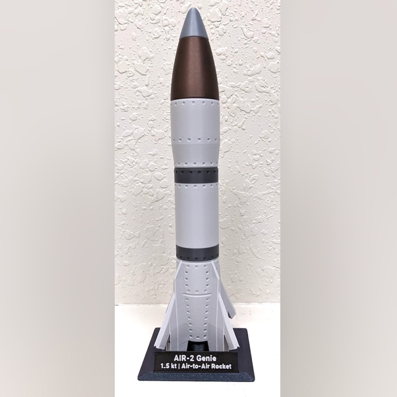Modello militare 3D stampato 26 cm 1:12 Razzo US AIR-2 GENIE Cold War Collezione foto 3