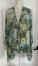 Mujer Chicos Animal Envy Botón Frontal Ruana Verde Transparente Ligero Talla S/M