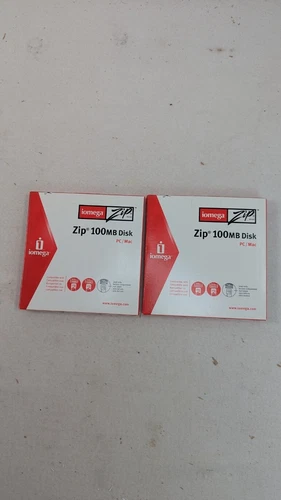 2 X iomega Zip Disks 100 MB For PC / Mac Floppy Disk New Old Stock Vintage 2003