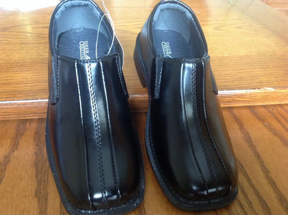 Deer Stags Boys Dress Shoes Child's 9.5  - Image 2 of 4