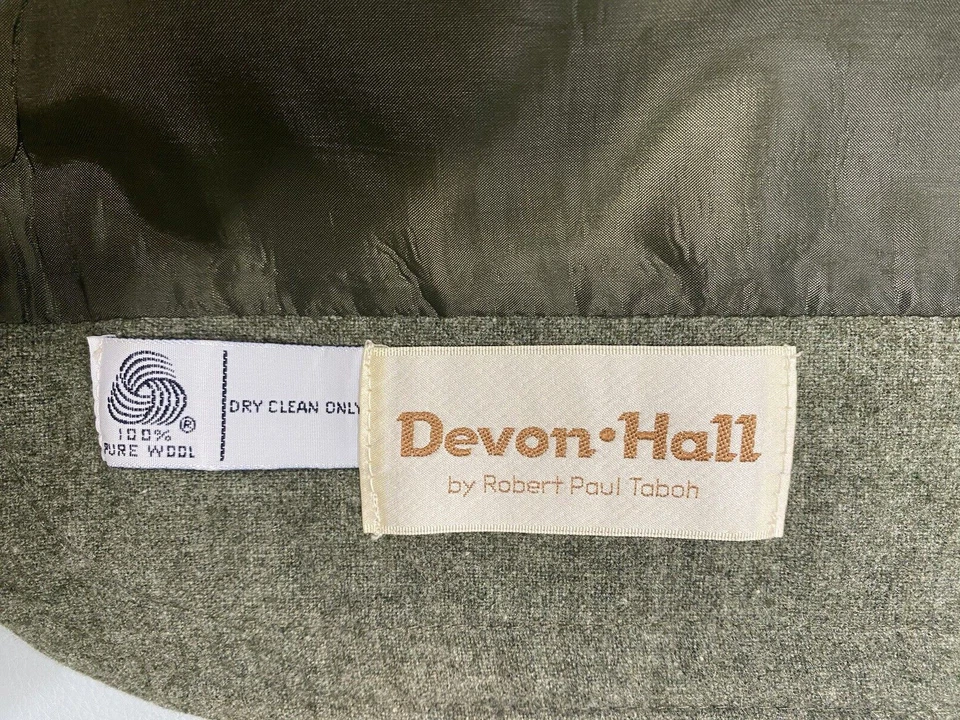 Vintage Skirt Suit SIZE MEDIUM 10 LARGE Green Wool classic 70s 40s DEVON HALL - Image 2 of 4