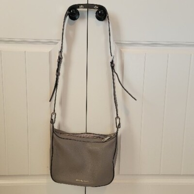 Michael Michael Kors Barlow Bag Taupe.  Pre-owned. 