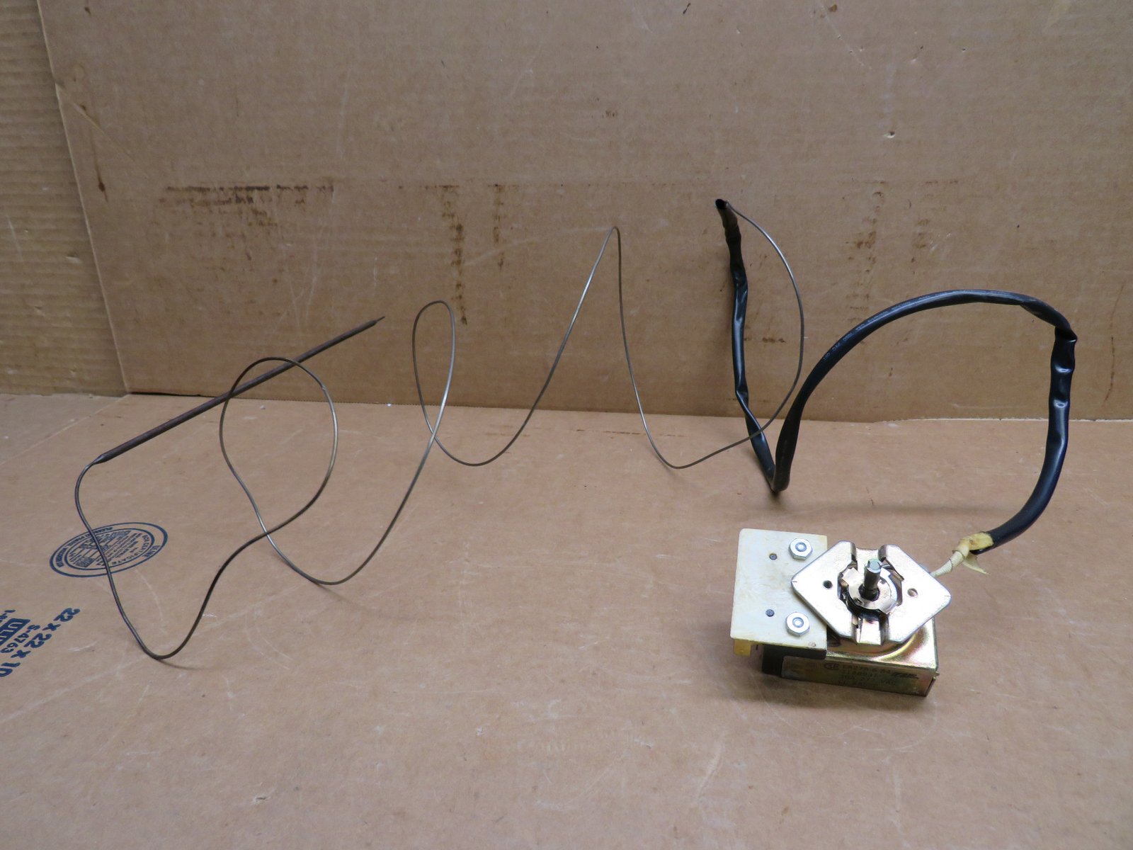 Whirlpool Oven Thermostat Replacement Part 3148931-image