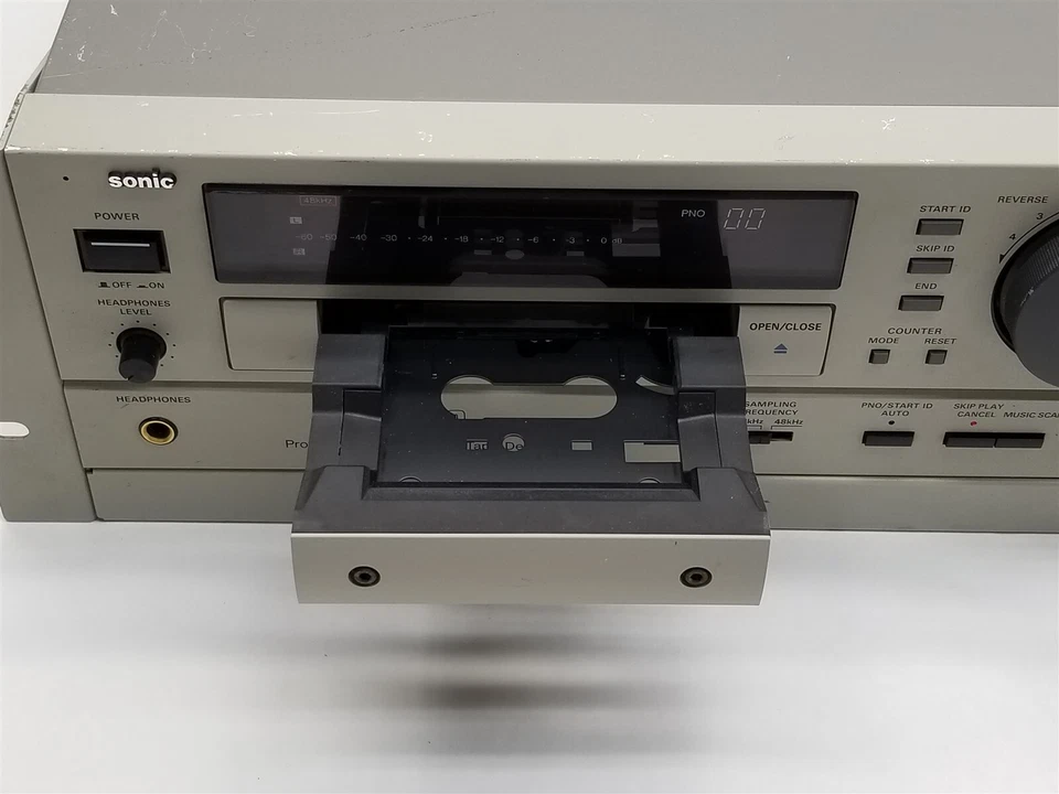 Panasonic SV-3700 Rack Digital Audio Tape DAT Deck Player Recorder SC3700 PARTS - Image 3 of 4