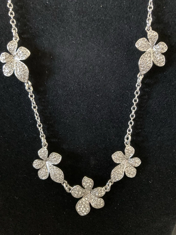 NWT $89.50 TALBOTS Marcasite Floral Petal Necklace 10" - Image 2 of 4