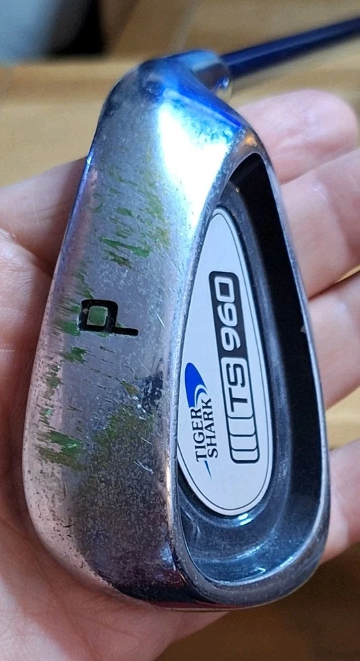 Lady's Tiger Shark TS 960 Pitching Wedge, Lightweight Graphite Shaft, L Flex, - Image 4 of 4